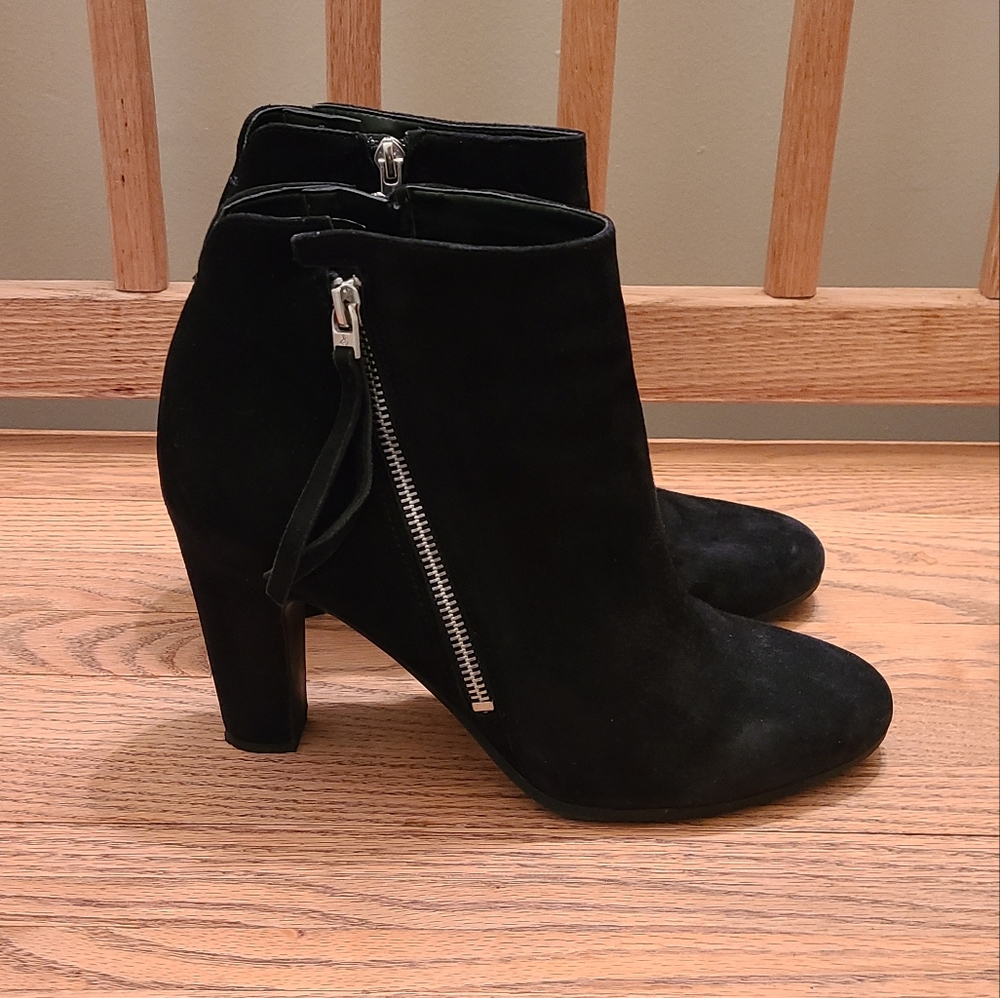 Sam Edelman Sadee suede black ankle boot